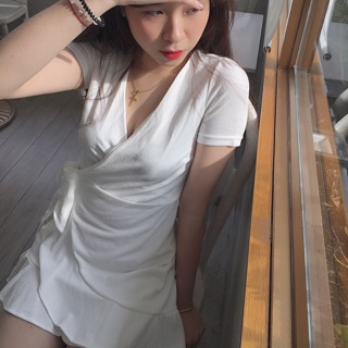 Đầm trắng cột eo ❤️❤️