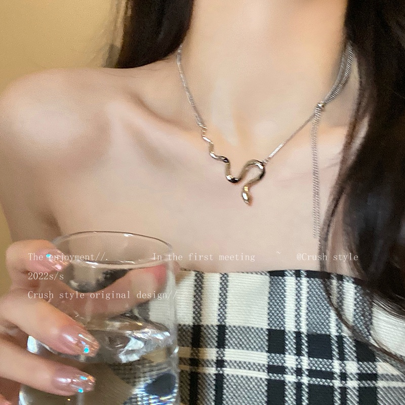 Vòng cổ Mạ Bạc Mặt Hình Con Rắn Thời Trang Dành Cho Nữ