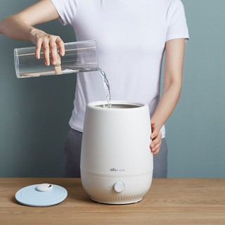Máy phun sương BEAR tạo ẩm không khí dung tích 4,5L