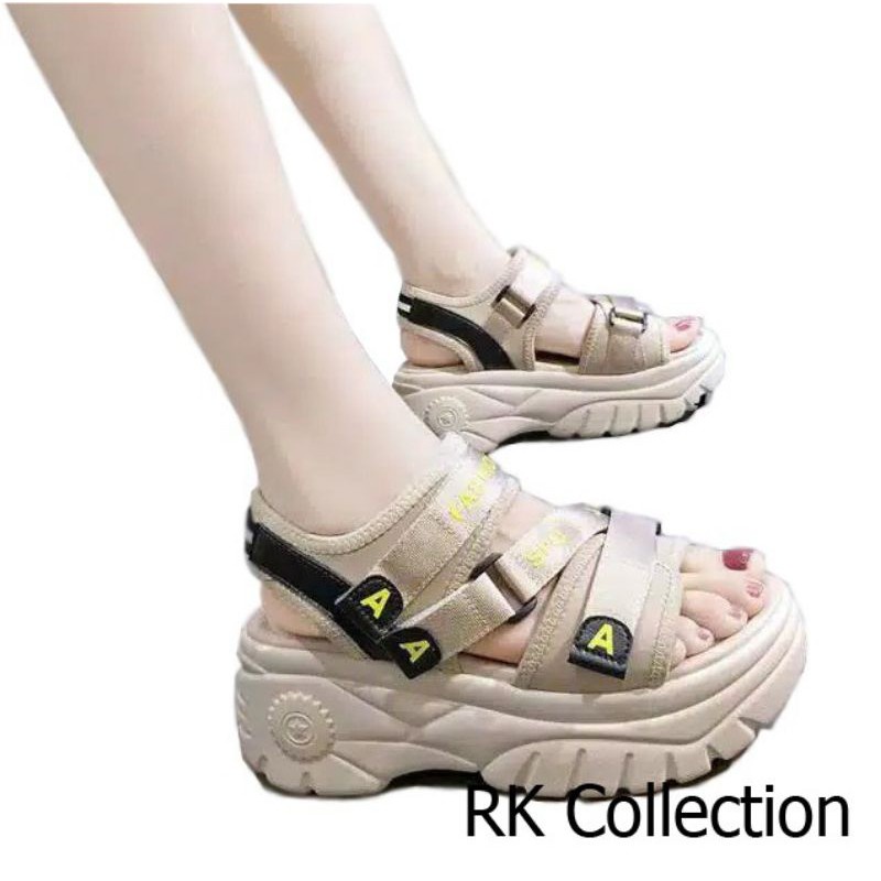 Giày sandal đế xuồng màu đen sang trọng Size Tq374 We Em851 Sabina Sdw278