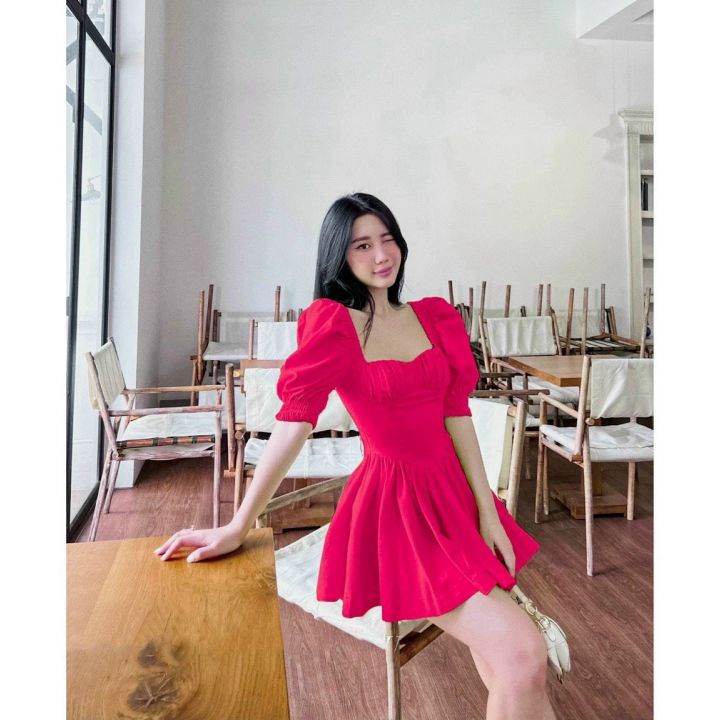 Đầm Kate Cổ Vuông Tay Ngắn Chạy Viền Thun Mẫu Trơn Dãng Xòe