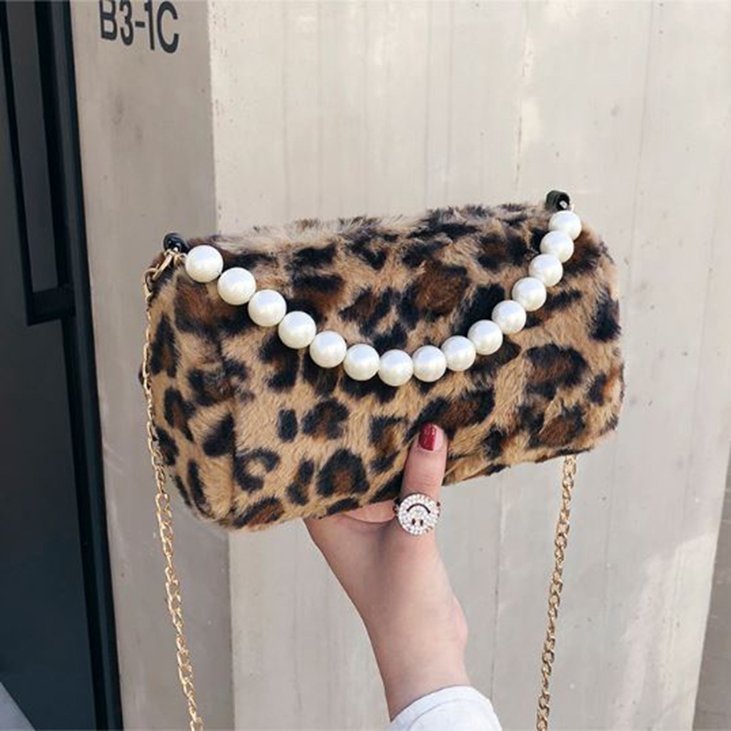 Túi xách nữ đeo chéo sang trọng