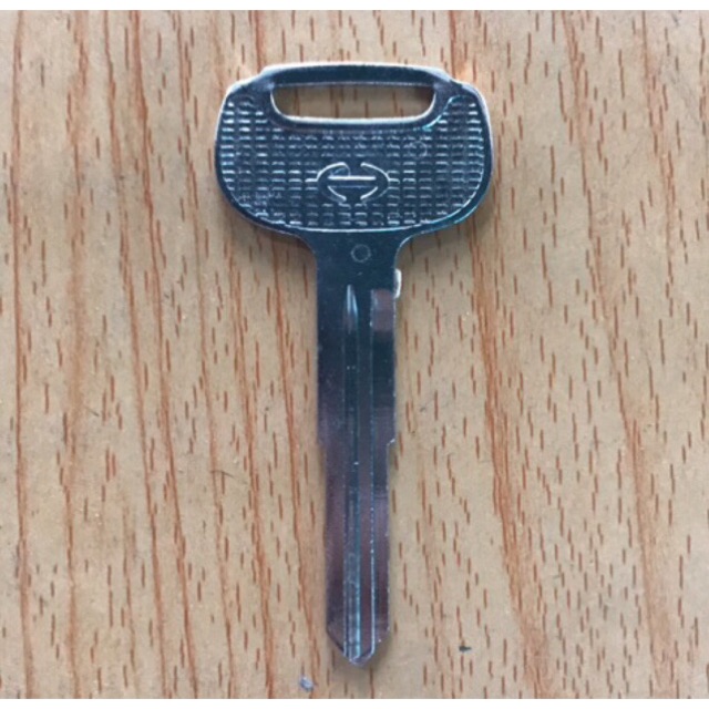 Phôi chìa khoá xe tải HINO hàng thái lan