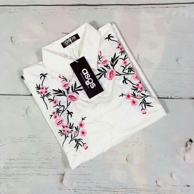 Sơ mi trắng ASOS cổ đức
