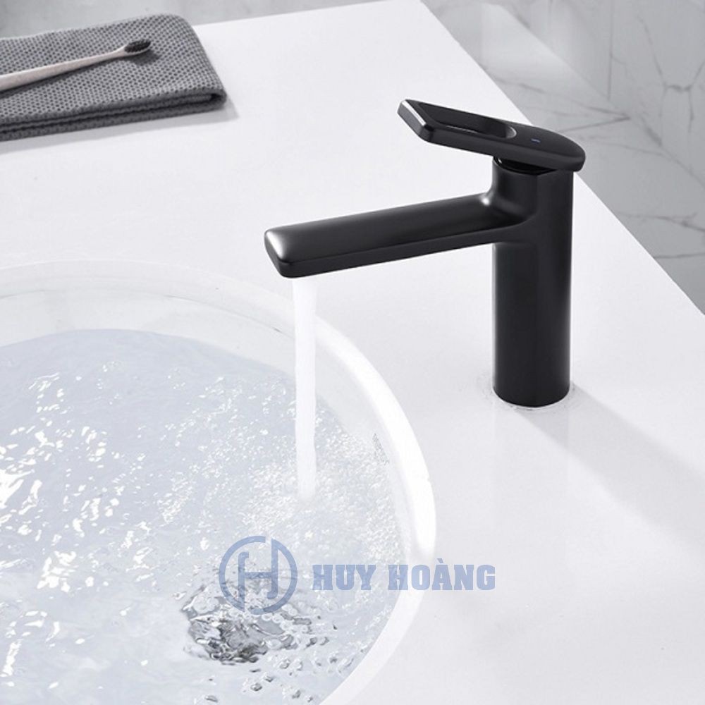 Vòi Rửa Mặt, Vòi Lavabo Nóng Lạnh Cao Cấp Đồng Mạ Crom Màu ĐenDaewon RM0103#B (Kèm Dây Cấp)