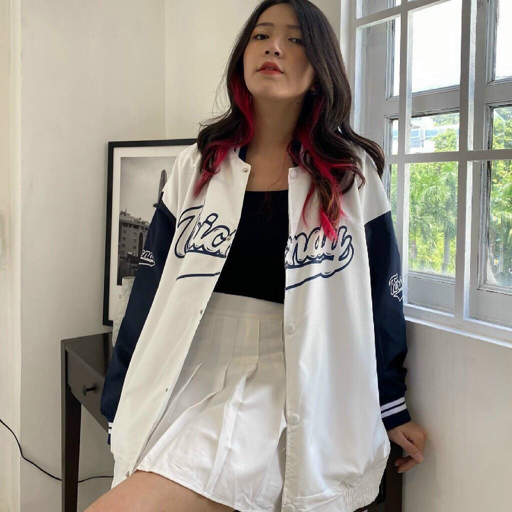 Áo khoác dù BOMBER TORICDY  nam nữ form rộng unisex 2 màu có size 65kg