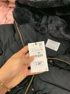 Áo phao đại zara bé gái( còn kem 10Y)