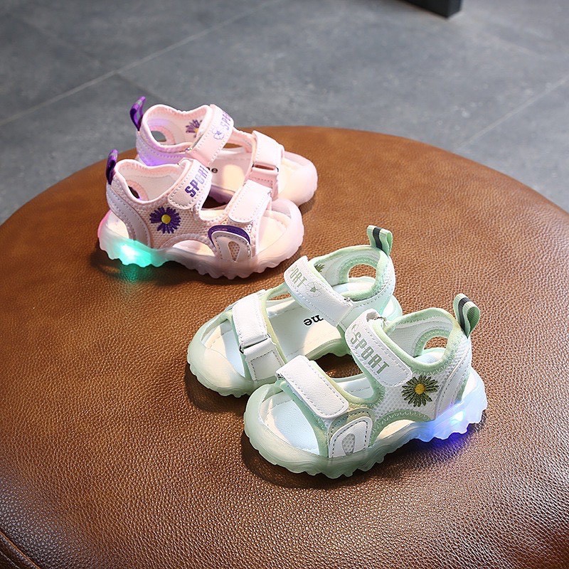 (A-2) Dép sandal hoa cúc có đèn Led cho bé hàng Quảng Châu CAO CẤP