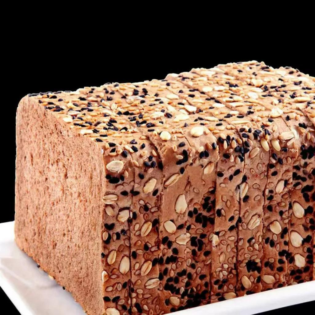 Nguyên thùng 20 túi Bánh mì đen lúa mạch mix yến mạch mè đen không đường eat clean & healthy.
