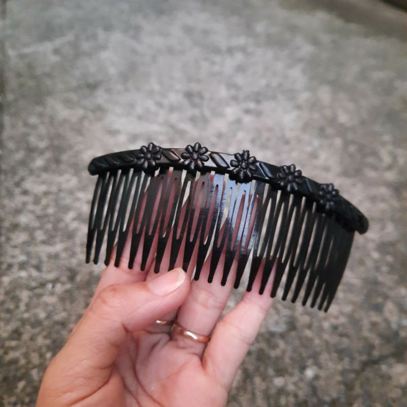Lược cài nhựa mềm đính hoa lá màu đen (1 cái)
