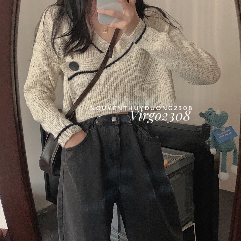 [HÀNG SẴN]ÁO LEN CROPTOP CỔ CHỮ Y ĐÍNH CÚC hàng Quảng Châu siêu xinh