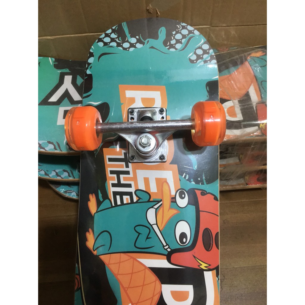 Ván Trượt Skateboard Thể Thao Có Đèn Led CỰC CHẤT - MẶT NHÁM HÌNH ĐẶC SẮC