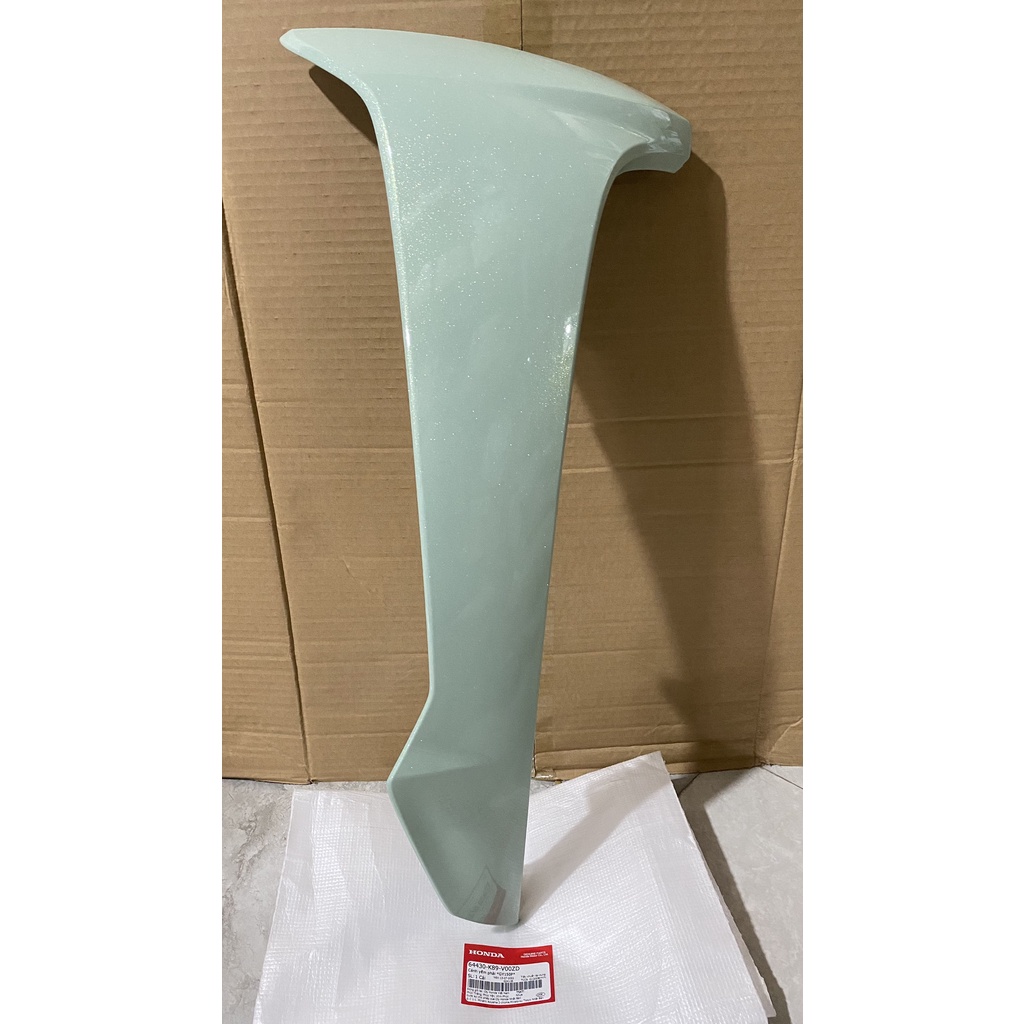 Cánh yếm bên phải - bửng yếm HONDA WAVE A110 năm 2017-2018-2019 màu Xanh cốm. *GY150P* 64430K89V00ZD