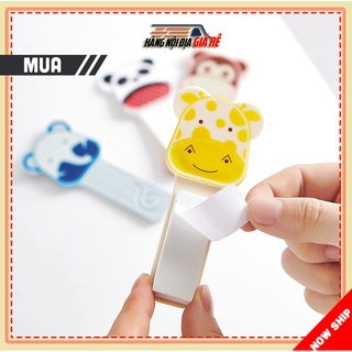 Bộ 02 Miếng Dán Mở Nâng Đóng Nắp Bồn Cầu Tránh Vi Khuẩn Hoạt Hình Đáng Yêu Cao Cấp