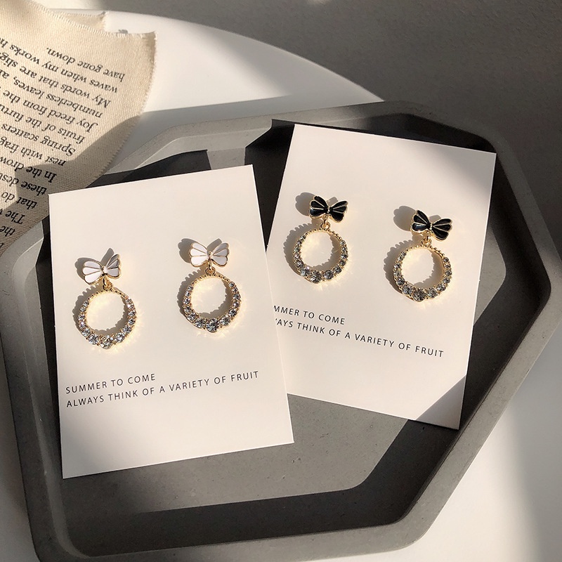 Đôi Khuyên Tai Hình Nơ Đính Đá Phong Cách Hàn Quốc