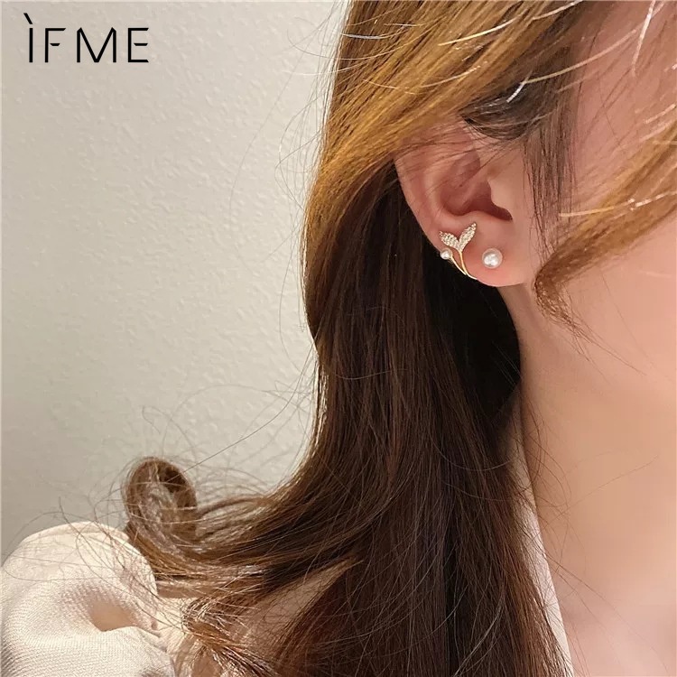 Khuyên tai IF ME vàng mặt đuôi cá đính ngọc trai thời trang
