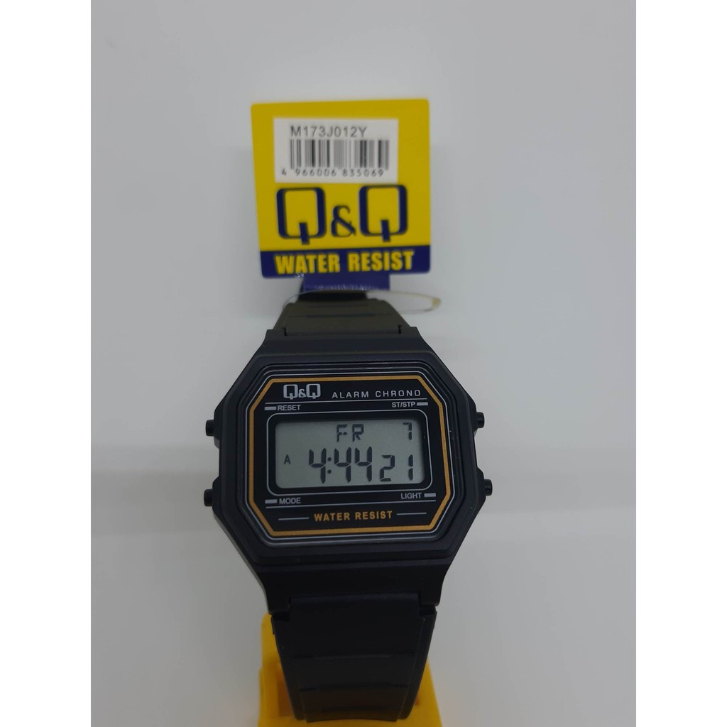Đồng hồ đeo tay nam hiệu Q&amp;Q M173J012Y.