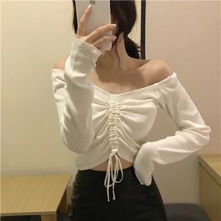 Áo trễ vai dây rút