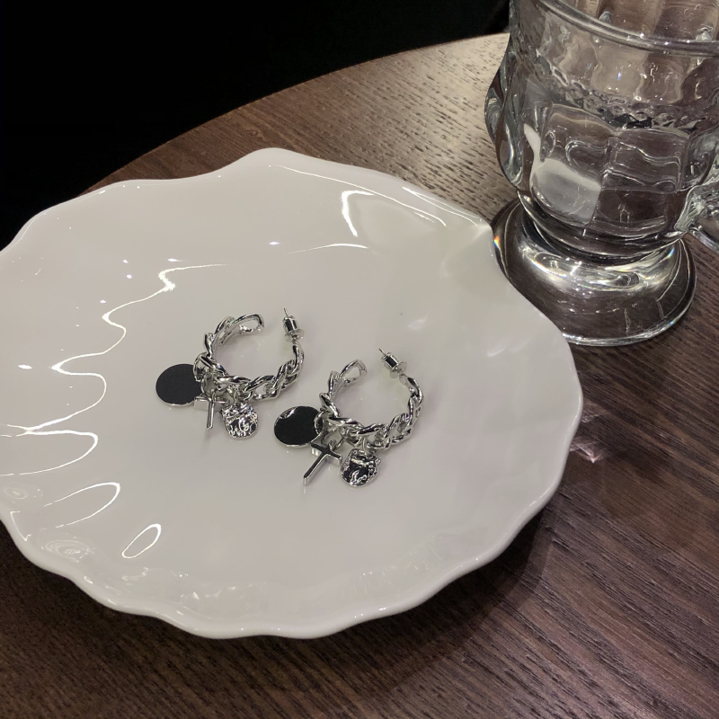 Bông Tai Bạc Hình Chữ Thập Phối Tua Rua Phong Cách Vintage