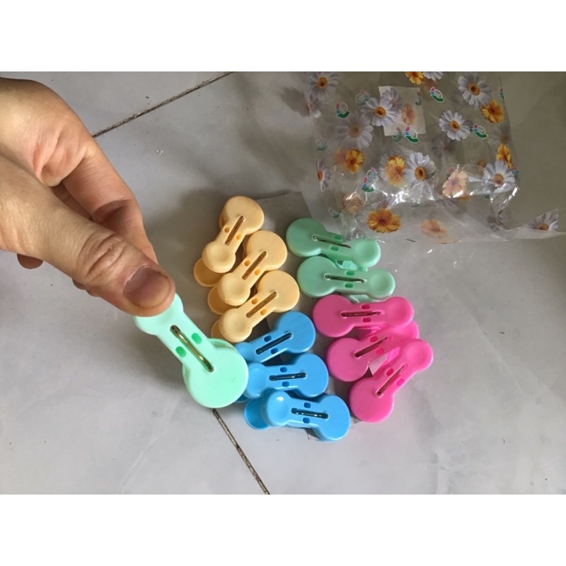 5 Kẹp nhựa treo quần áo hình dễ thương