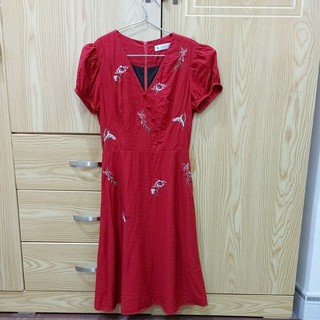 váy thêu hoa Adore Dress size S