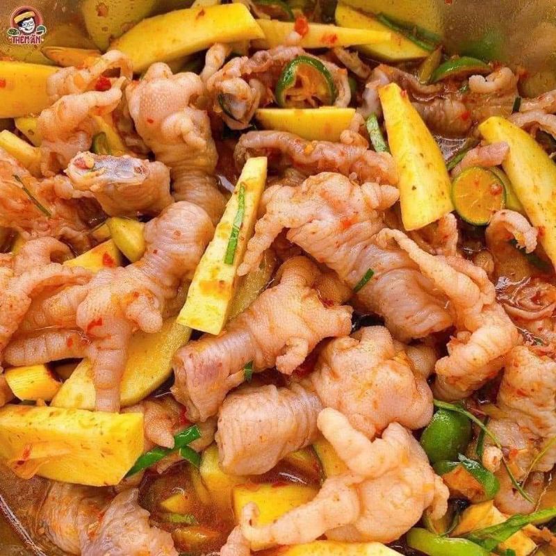 CHÂN GÀ NGÂM SẢ TẮC, SỐT THÁI RÚT XƯƠNG