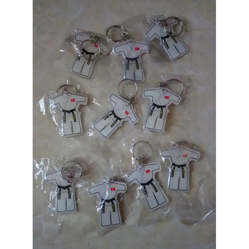 Móc khoá Karate hình võ phục