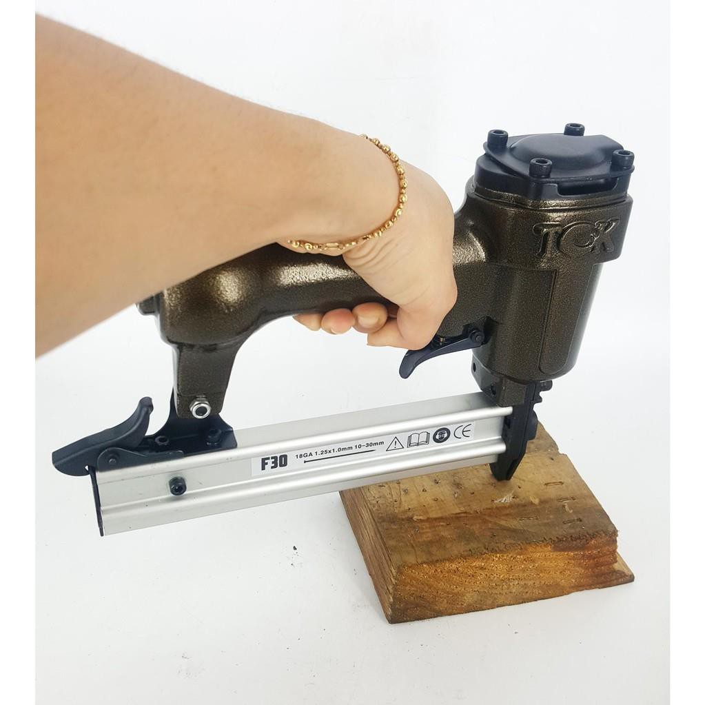 SÚNG BẮN ĐINH TOK F30 DÙNG HƠI KHÍ NÉN