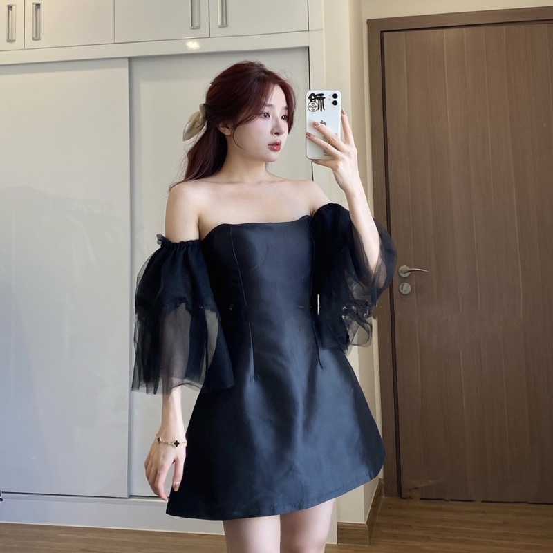 Váy tafta trễ vai phối ren