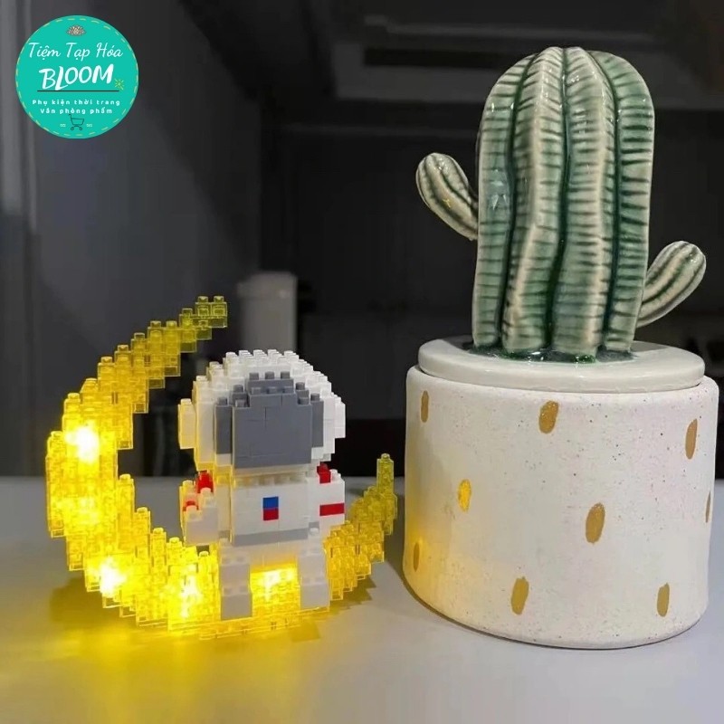 LEGO🌸 Freeship🌸 Đồ Chơi Lắp Ráp Hình Phi Hành Gia Vũ Trụ 3D Có Đèn Led 3 Chế Độ Độc Đáo