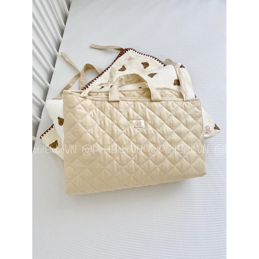 Tấm lót mẫu giáo cho bé Petit Bebe cotton chần bông gấp gọn tiện lợi