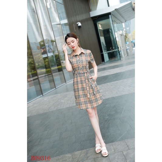Đầm sơ mi tay ngắn hoạ tiết kẻ thương hiệu Burberry BBR mẫu mới