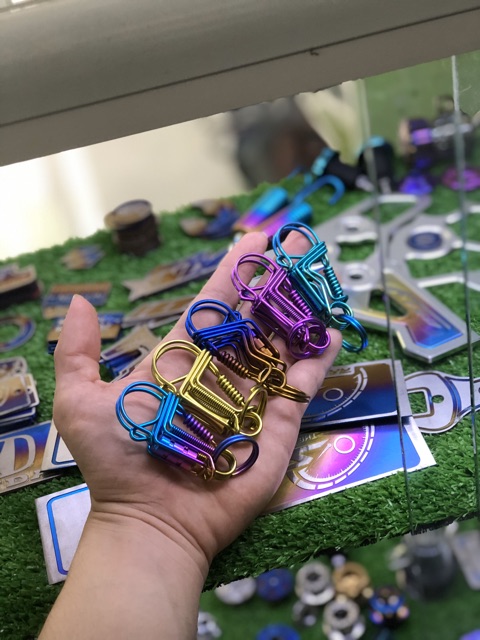 Móc khoá titan gr5