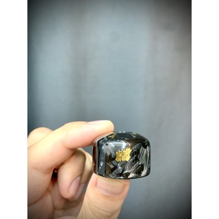 Gù Trung Carbon Forget Màu Đen (Vảy Gold)