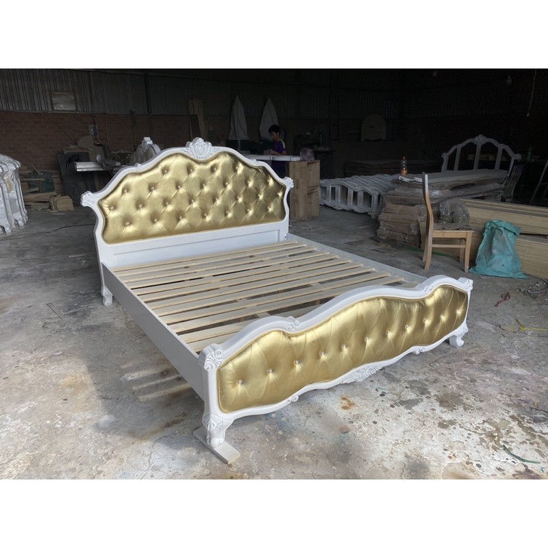 Giường ngủ tân cổ điển