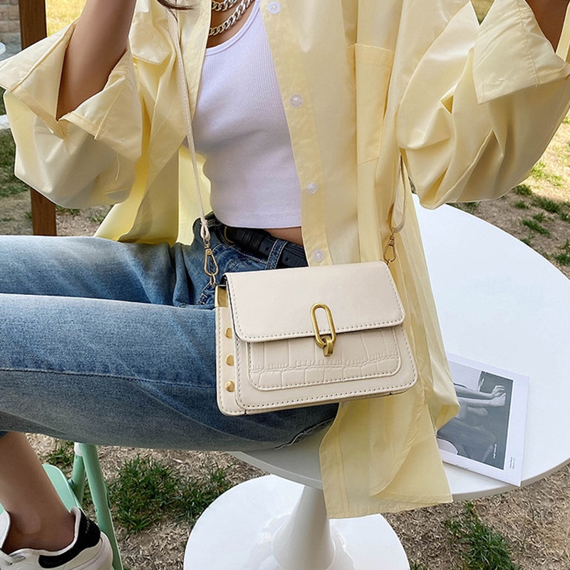 Túi đeo chéo IELGY màu trơn đơn giản thời trang dành cho nữ