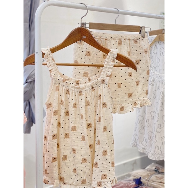 Bộ pijama hai dây chất muslin xô cao cấp form to rộng hàng thiết kế