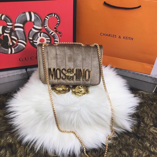 Túi moschino