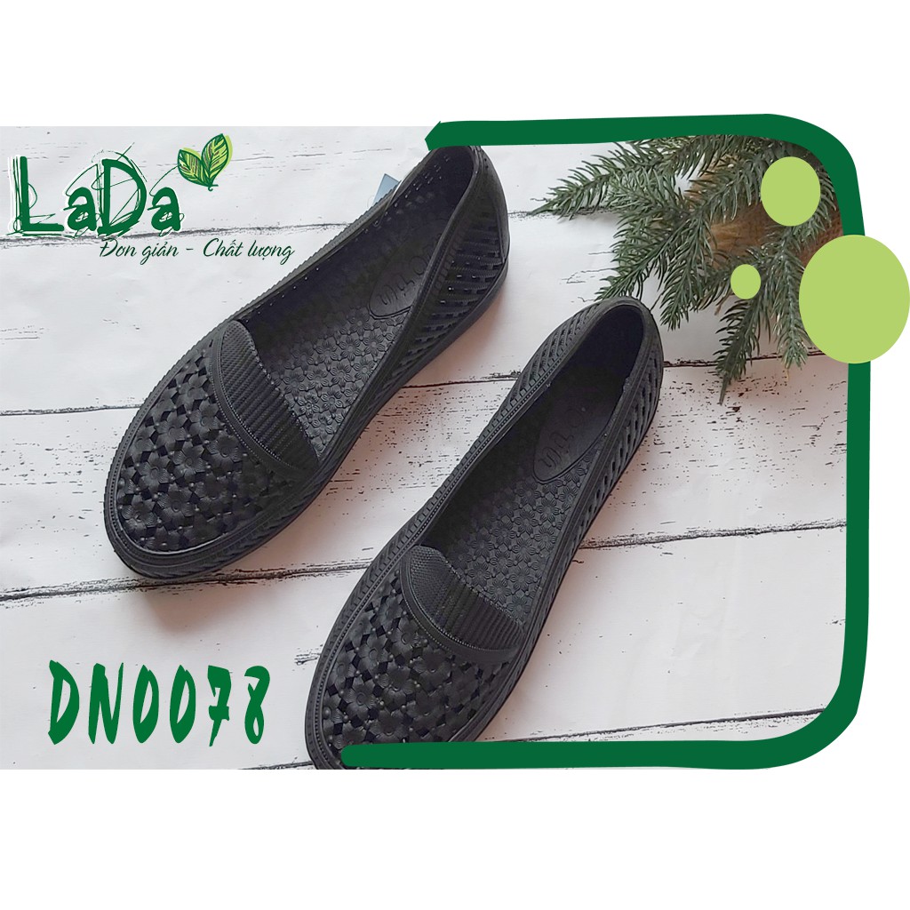 Giày Búp Bê Lỗ Thông Hơi Họa Tiết Hoa Nhỏ [DN0078] | BigBuy360 - bigbuy360.vn