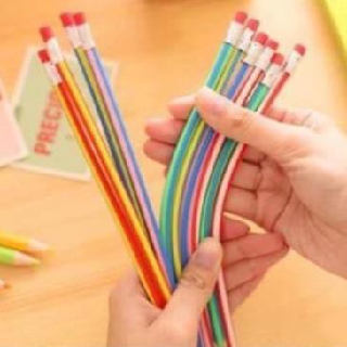 Bút chì uốn cong siêu dẻo dễ thương cho bé