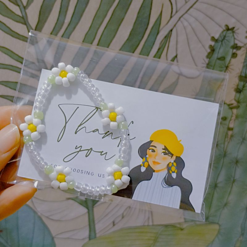 Vòng hoa Daisy màu pastel ngọt ngào đáng yêu