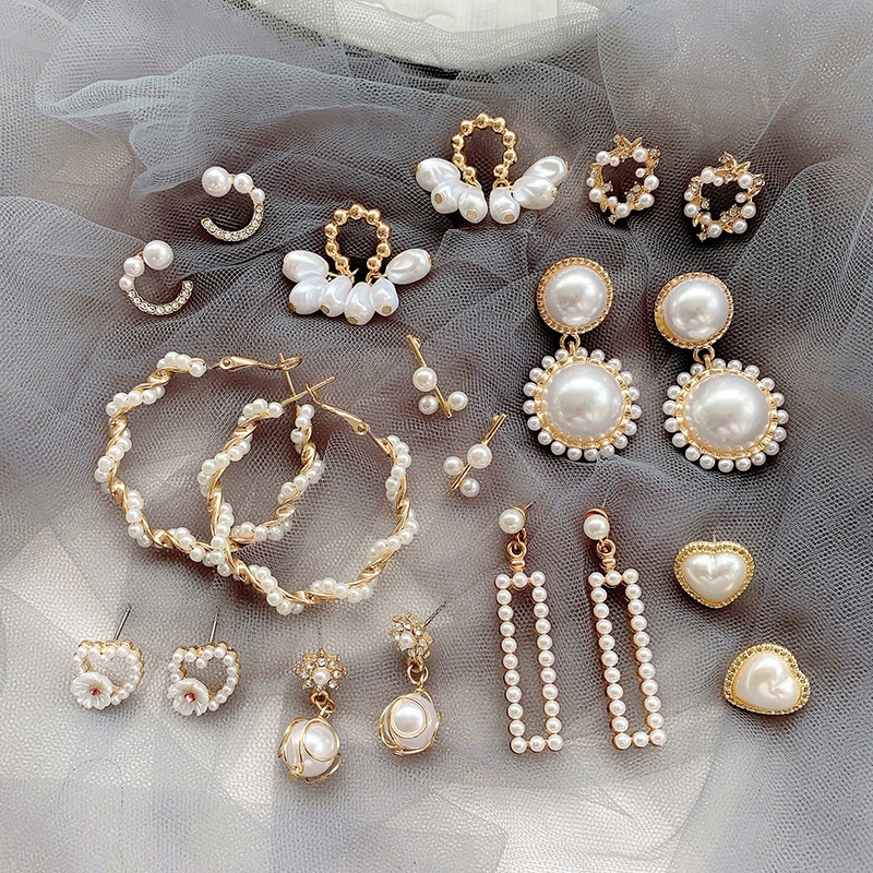 Khuyên tai dáng dài đính ngọc trai phong cách Hàn Quốc