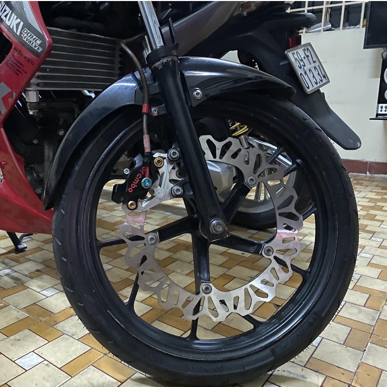 COMBO 3 Món XE RAIDER SATRIA - Heo Dầu Trước Brcmbe 2piston đối xứng + Pát CNC + đĩa Phay RAIDER 320mm GẮN TRƯỚC NHƯ ZIN