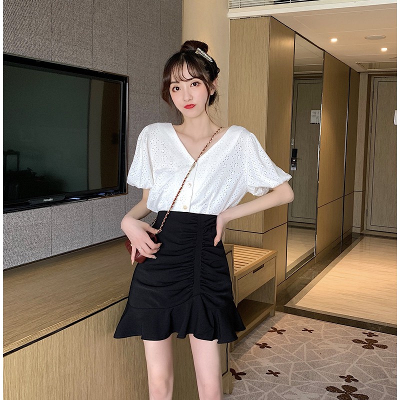 Chân váy lưng cao phong cách Hàn Quốc đơn giản | BigBuy360 - bigbuy360.vn