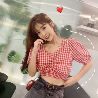Áo croptop caro cổ v xinh