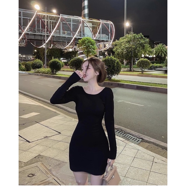 Váy Body khoét lưng