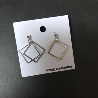 ROSY - KHUYÊN TAI VUÔNG KÉP (CÓ ẢNH THẬT!!)