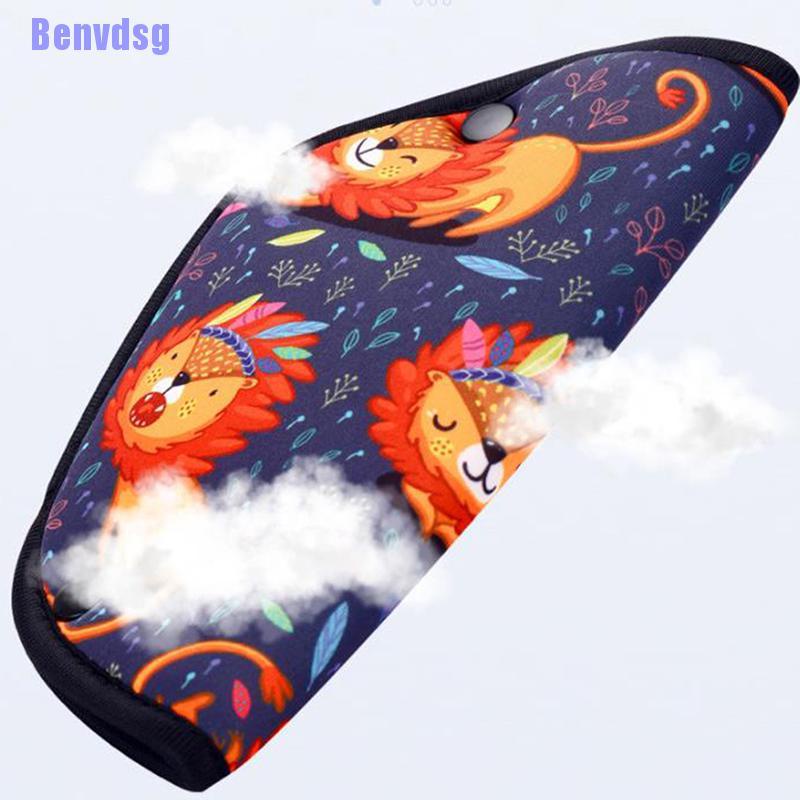 Miếng đệm bọc dây an toàn xe hơi có thể điều chỉnh cho bé