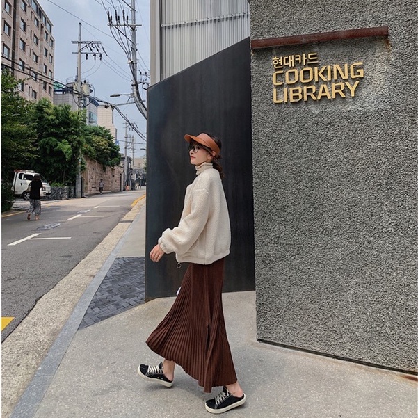 MUSHROOM LEE - Váy Dệt Kim Xếp Ly Chocolate