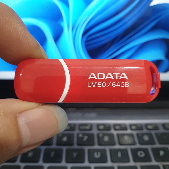 USB 3.0 3.2 Adata UV150 64GB